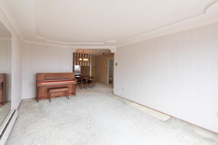 Photo 15 at 305 - 2080 Maple Street, Kitsilano, Vancouver West