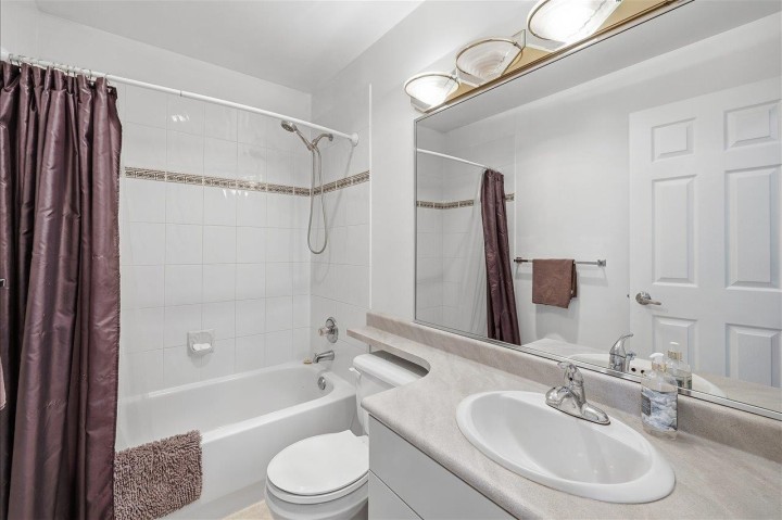 Photo 16 at 203 - 3368 Main Street, Main, Vancouver East