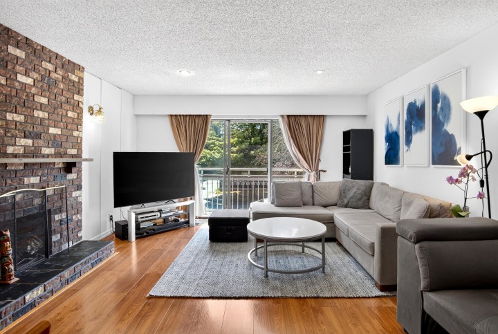 Photo 2 at 2871 E 18th Avenue, Renfrew Heights, Vancouver East