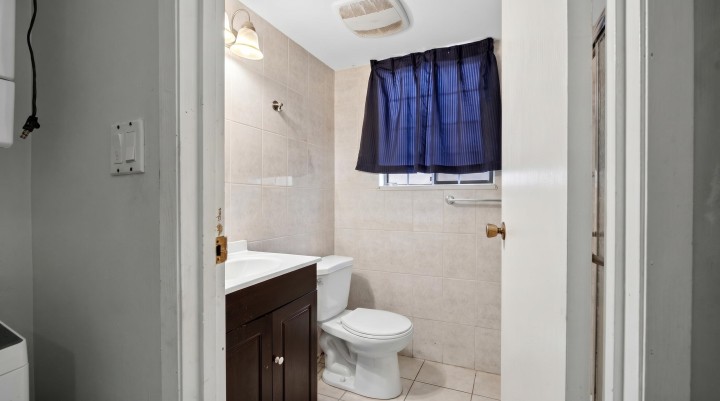 Photo 16 at 2871 E 18th Avenue, Renfrew Heights, Vancouver East