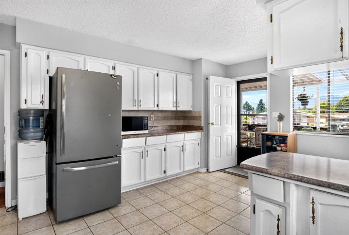 Photo 7 at 2871 E 18th Avenue, Renfrew Heights, Vancouver East