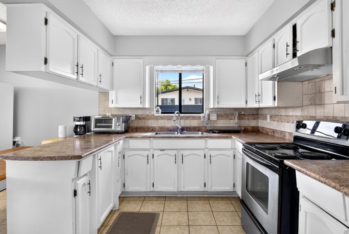 Photo 5 at 2871 E 18th Avenue, Renfrew Heights, Vancouver East