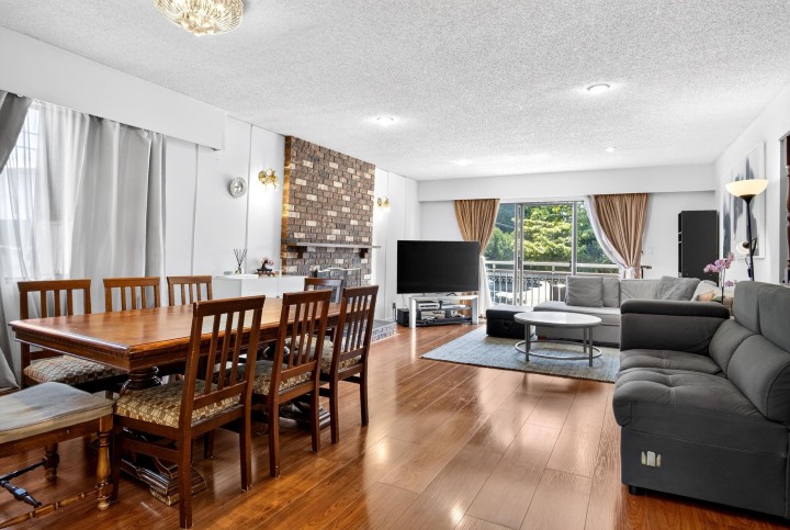 Photo 4 at 2871 E 18th Avenue, Renfrew Heights, Vancouver East