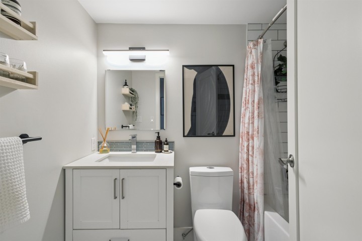 Photo 13 at 3 - 270 E 3rd Street, Lower Lonsdale, North Vancouver