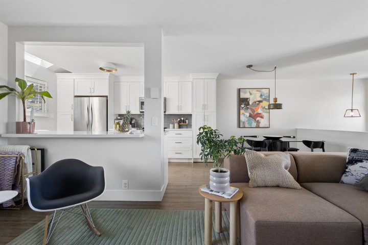 Photo 1 at 3 - 270 E 3rd Street, Lower Lonsdale, North Vancouver