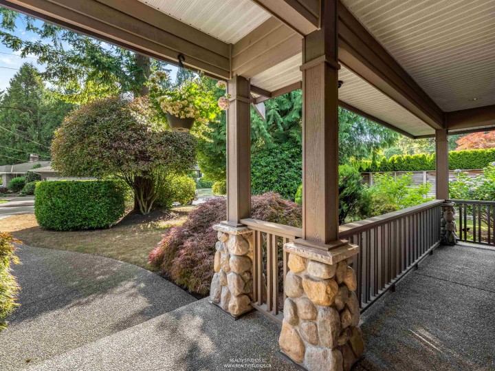 Photo 5 at 3538 Bluebonnet Road, Edgemont, North Vancouver
