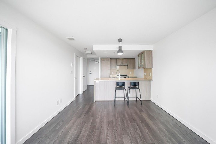 Photo 7 at 915 - 5665 Boundary Road, Collingwood VE, Vancouver East