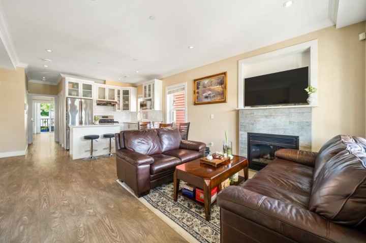 Photo 2 at 201 - 4577 Slocan Street, Collingwood VE, Vancouver East
