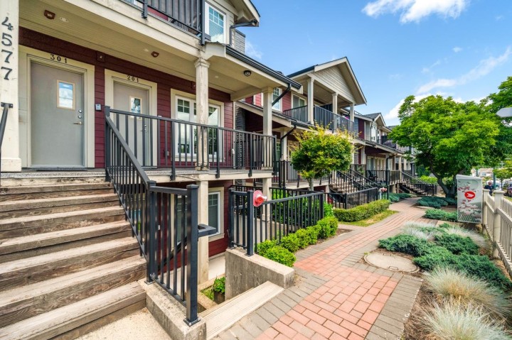Photo 20 at 201 - 4577 Slocan Street, Collingwood VE, Vancouver East