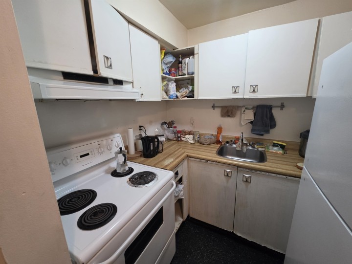 Photo 3 at 211 - 1440 E Broadway, Grandview Woodland, Vancouver East