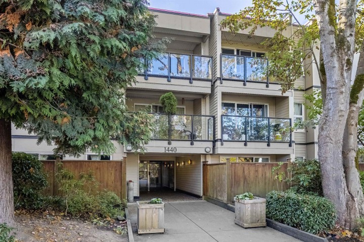 Photo 1 at 211 - 1440 E Broadway, Grandview Woodland, Vancouver East
