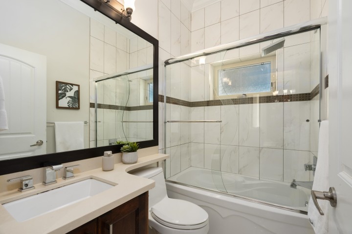 Photo 12 at 6387 Prince Albert Street, Fraser VE, Vancouver East