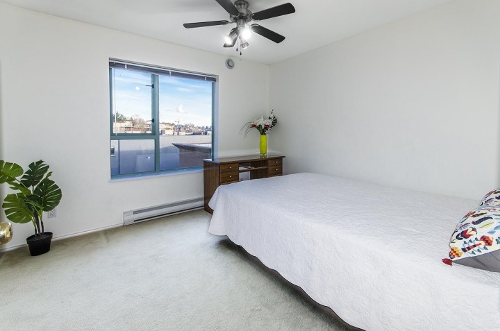 Photo 3 at 206 - 1085 W 17th Street, Pemberton NV, North Vancouver