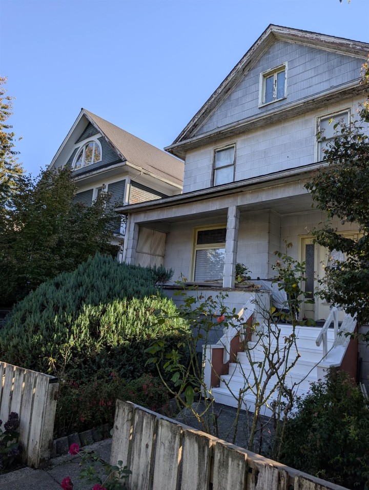 Photo 6 at 742 E 13th Avenue, Mount Pleasant VE, Vancouver East