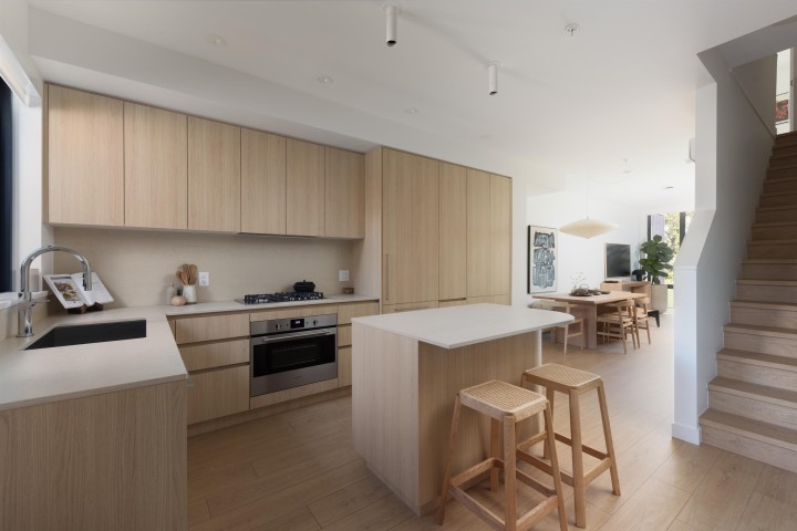 Photo 1 at 142 - 2880 Nanaimo Street, Renfrew Heights, Vancouver East