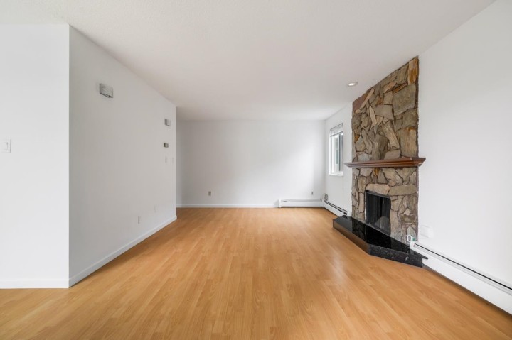 Photo 7 at 210 - 1420 E 8th Avenue, Grandview Woodland, Vancouver East