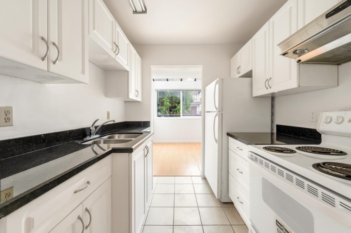 Photo 11 at 210 - 1420 E 8th Avenue, Grandview Woodland, Vancouver East