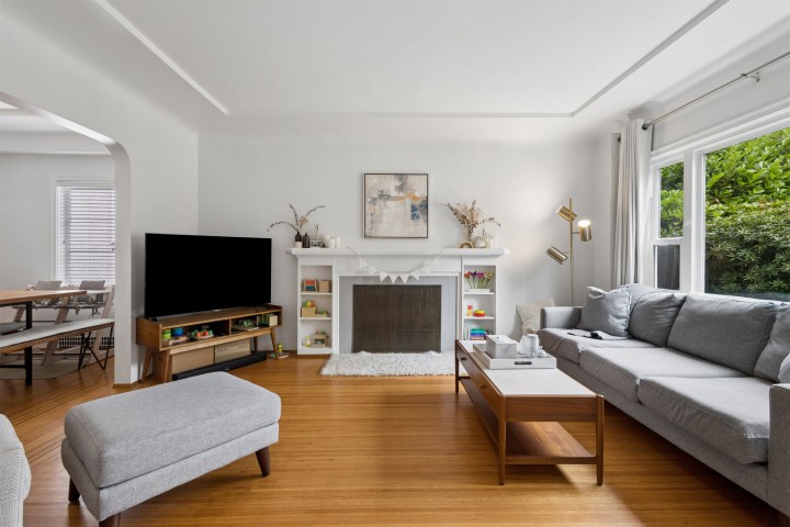 Photo 3 at 2966 W 33rd Avenue, MacKenzie Heights, Vancouver West