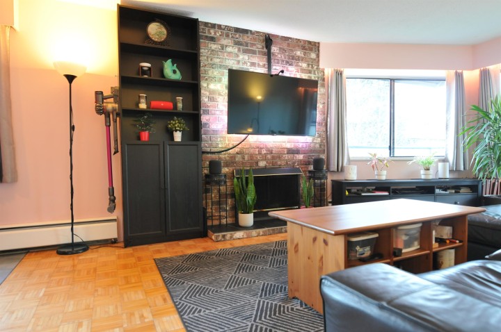Photo 6 at 209 - 930 E 7th Avenue, Mount Pleasant VE, Vancouver East