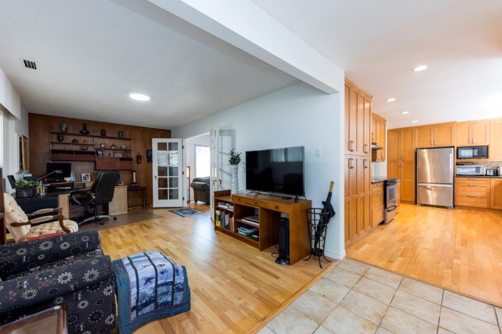 Photo 13 at 1140 Pinewood Crescent, Norgate, North Vancouver