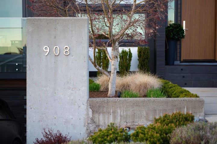 Photo 3 at 908 Beaconsfield Road, North Vancouver