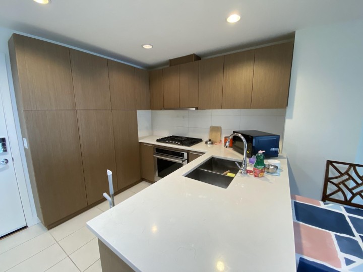 Photo 6 at 606 - 3462 Ross Drive, University VW, Vancouver West