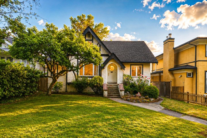 Photo 1 at 1225 W 26th Avenue, Shaughnessy, Vancouver West