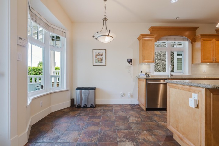 Photo 8 at 4188 Balaclava Street, MacKenzie Heights, Vancouver West
