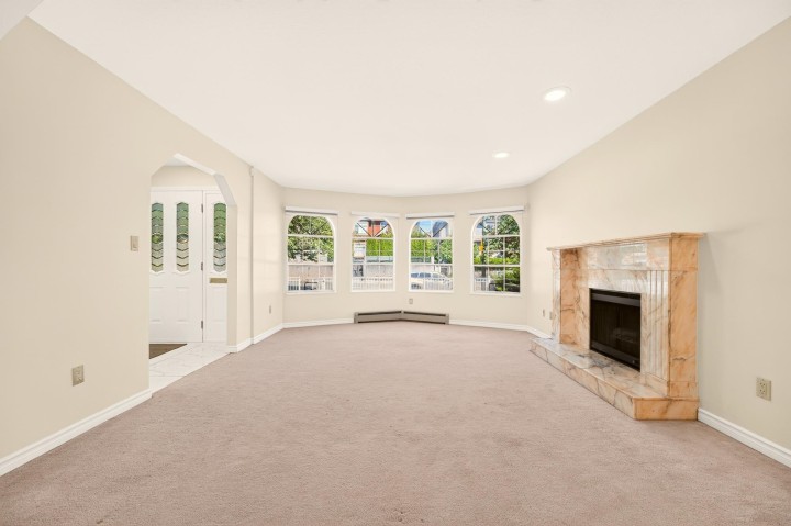 Photo 3 at 7275 Victoria Drive, Fraserview VE, Vancouver East
