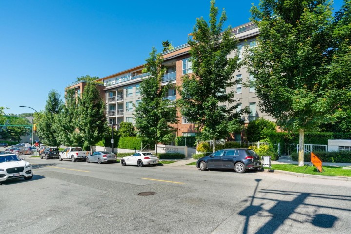 Photo 33 at 204 - 1621 Hamilton Avenue, Mosquito Creek, North Vancouver