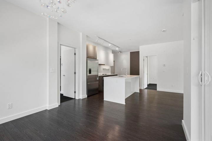 Photo 14 at 204 - 1621 Hamilton Avenue, Mosquito Creek, North Vancouver