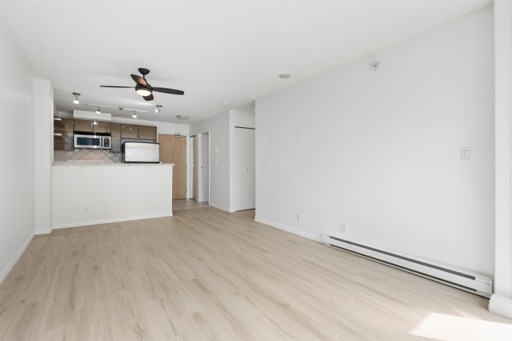 Photo 18 at 903 - 1328 W Pender Street, Coal Harbour, Vancouver West