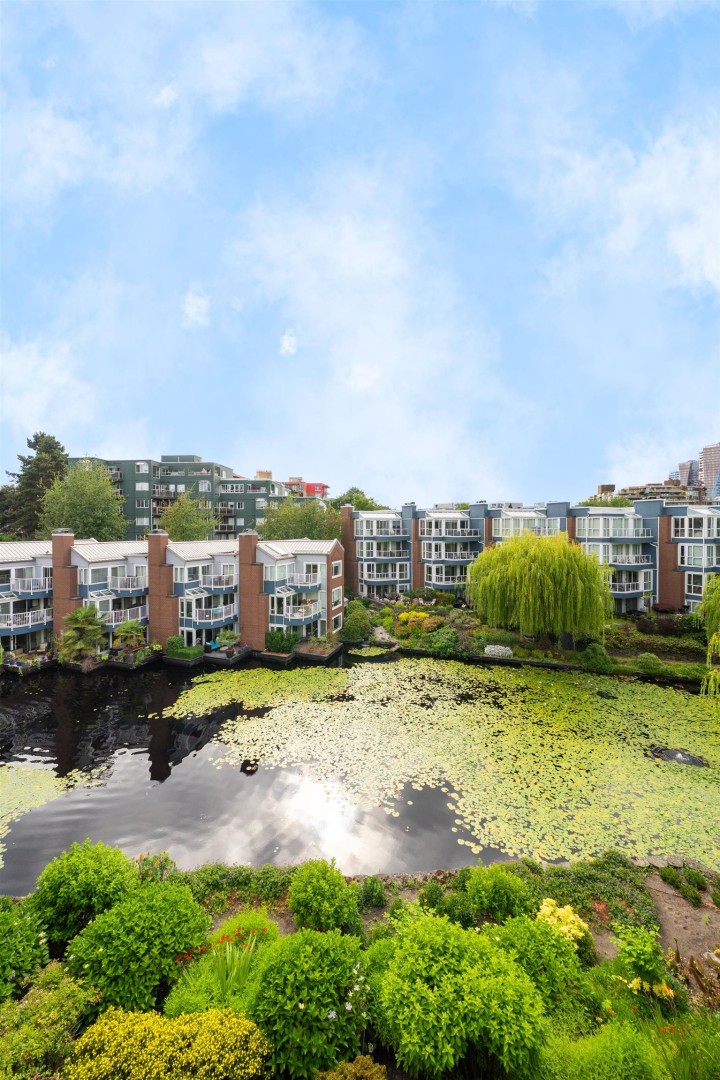 Photo 28 at 405 - 1502 Island Park Walk, False Creek, Vancouver West