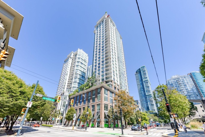 Photo 19 at 1106 - 535 Smithe Street, Downtown VW, Vancouver West