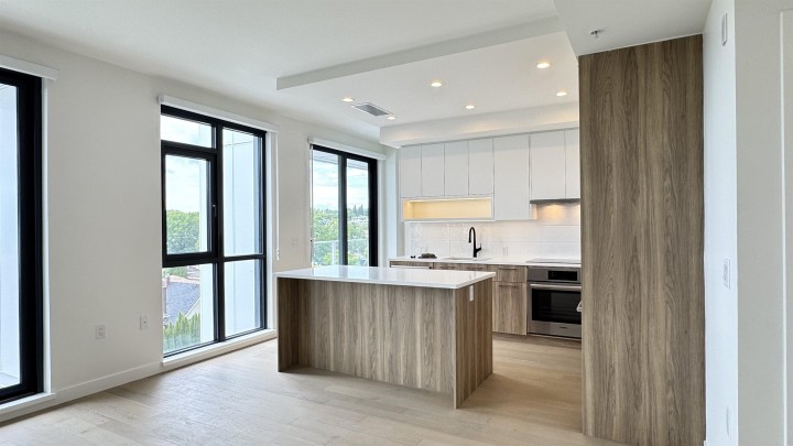 Photo 4 at 604 - 8398 Oak Street, Marpole, Vancouver West