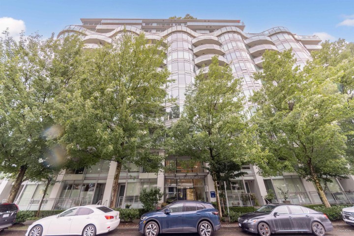 Photo 1 at 803 - 1661 Ontario Street, False Creek, Vancouver West
