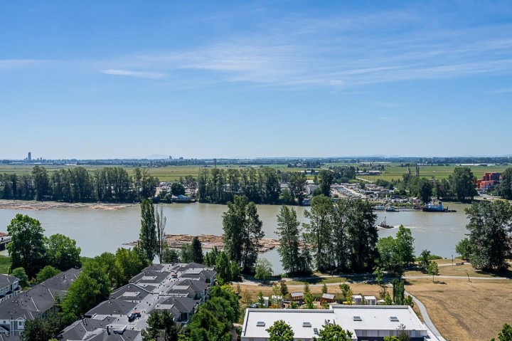 Photo 32 at 1403 - 3061 E Kent Avenue North, South Marine, Vancouver East