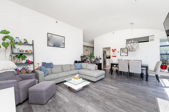 Photo 9 at 1403 - 3061 E Kent Avenue North, South Marine, Vancouver East