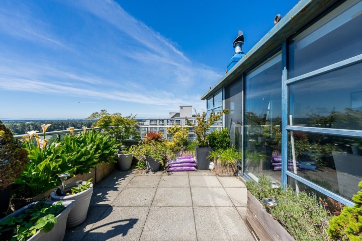 Photo 24 at 1403 - 3061 E Kent Avenue North, South Marine, Vancouver East