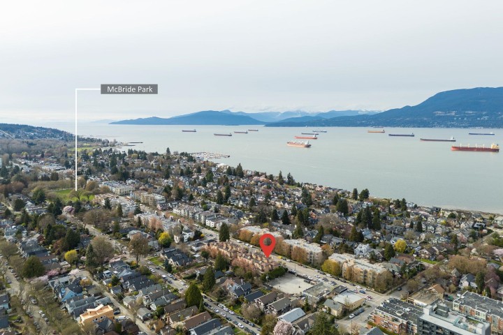 Photo 29 at 3018 W 4th Avenue, Kitsilano, Vancouver West
