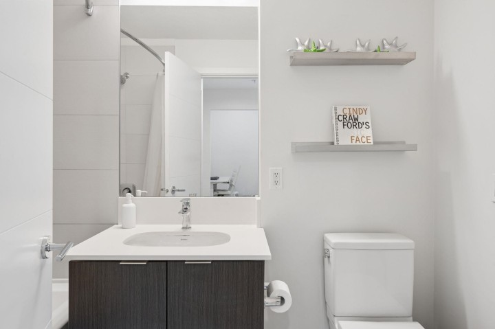 Photo 13 at 312 - 733 W 3rd Street, Harbourside, North Vancouver