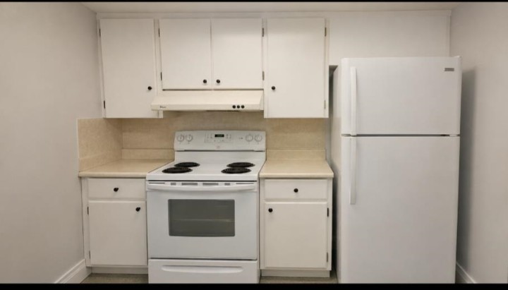 Photo 8 at 5350 Cecil Street, Collingwood VE, Vancouver East