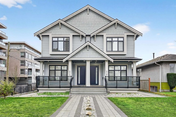 Photo 1 at 516 W 60th Avenue, Marpole, Vancouver West
