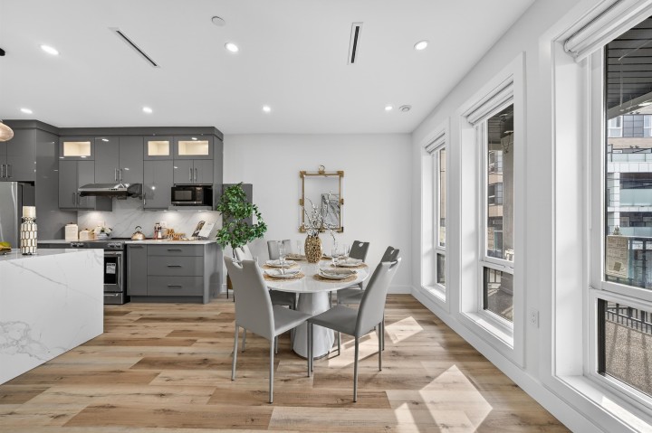 Photo 14 at 516 W 60th Avenue, Marpole, Vancouver West