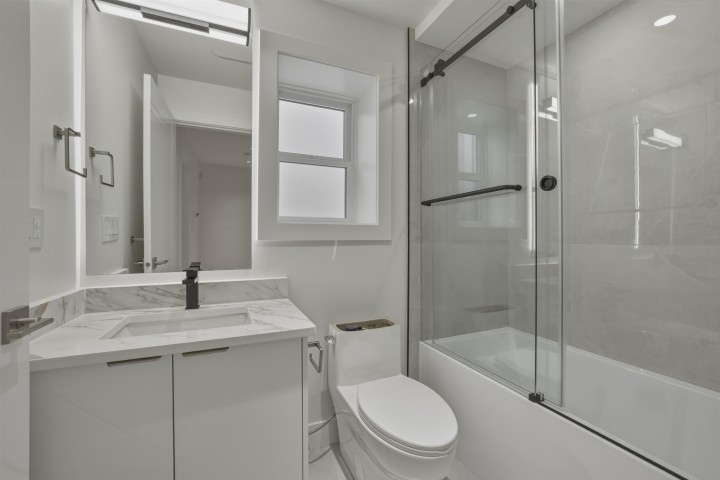 Photo 4 at 3118 W 42nd Avenue, Kerrisdale, Vancouver West