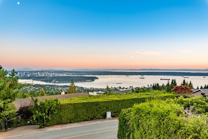 Photo 3 at 1441 Chartwell Drive, Chartwell, West Vancouver
