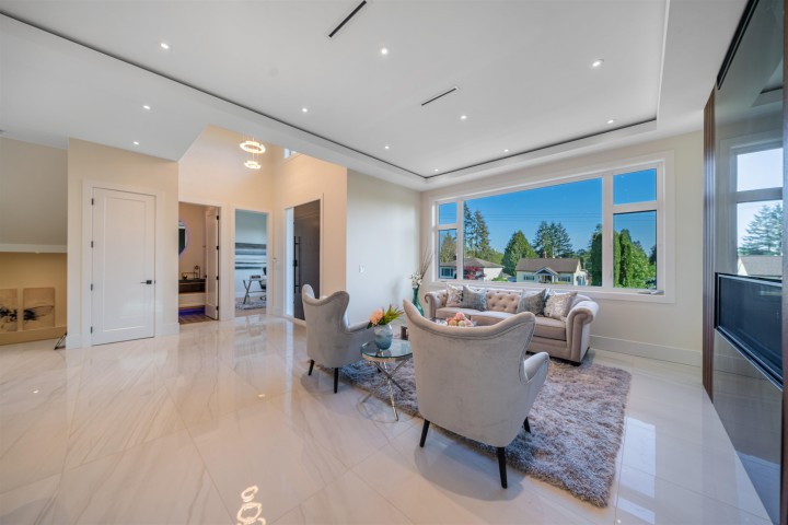 Photo 9 at 214 W 24th Street, Central Lonsdale, North Vancouver