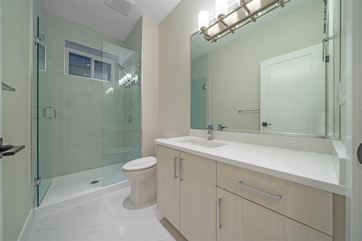 Photo 35 at 214 W 24th Street, Central Lonsdale, North Vancouver