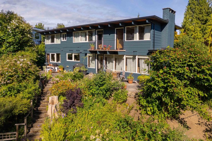 Photo 1 at 1764 Ottawa Place, Ambleside, West Vancouver