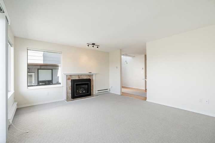 Photo 7 at 238 W 4th Street, Lower Lonsdale, North Vancouver